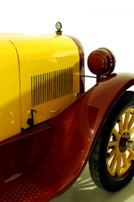 AUTO-1.jpg