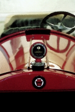 AUTO-3.jpg